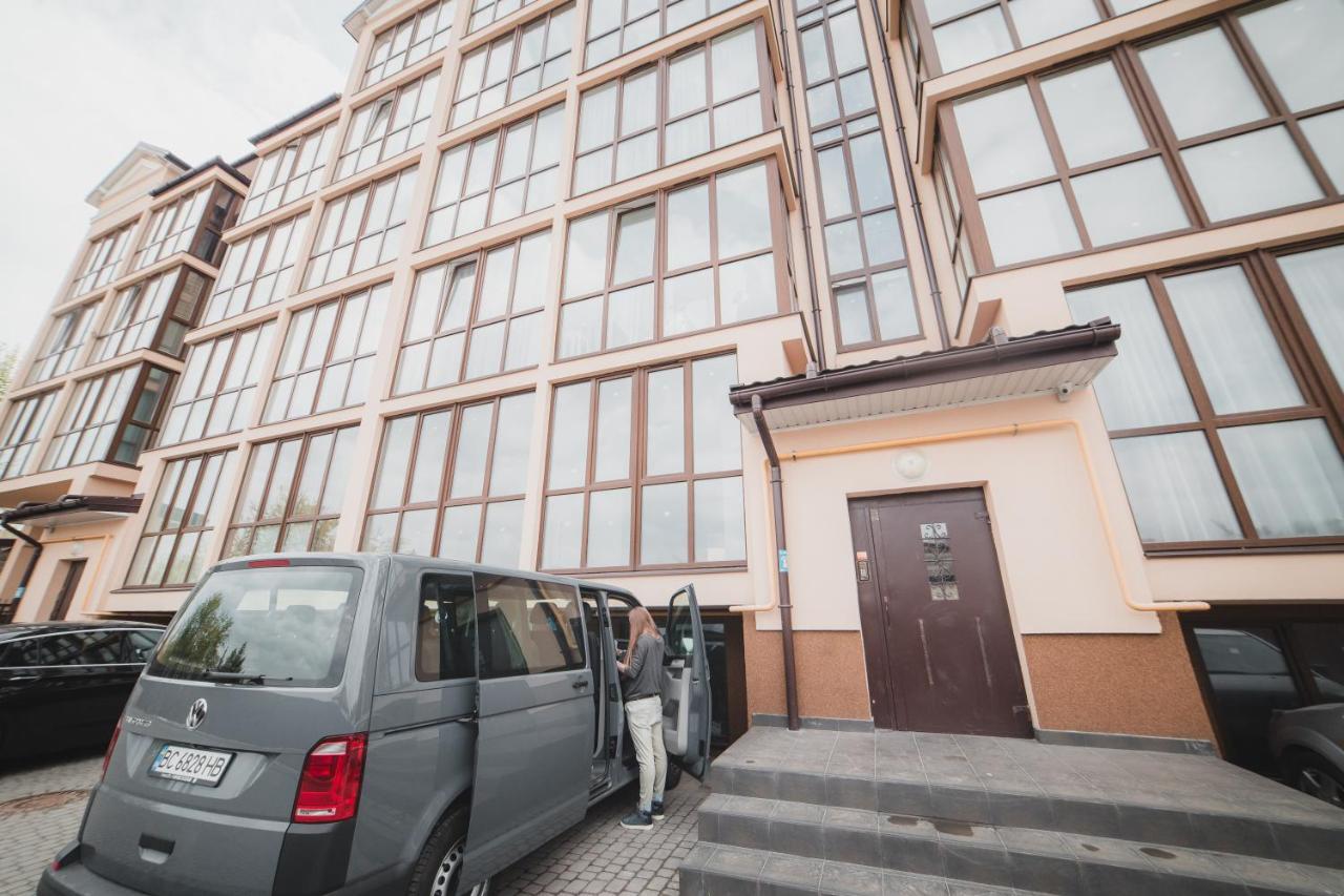 Kostjukowski Apartments Mudroho 12 V Lviv Eksteriør bilde