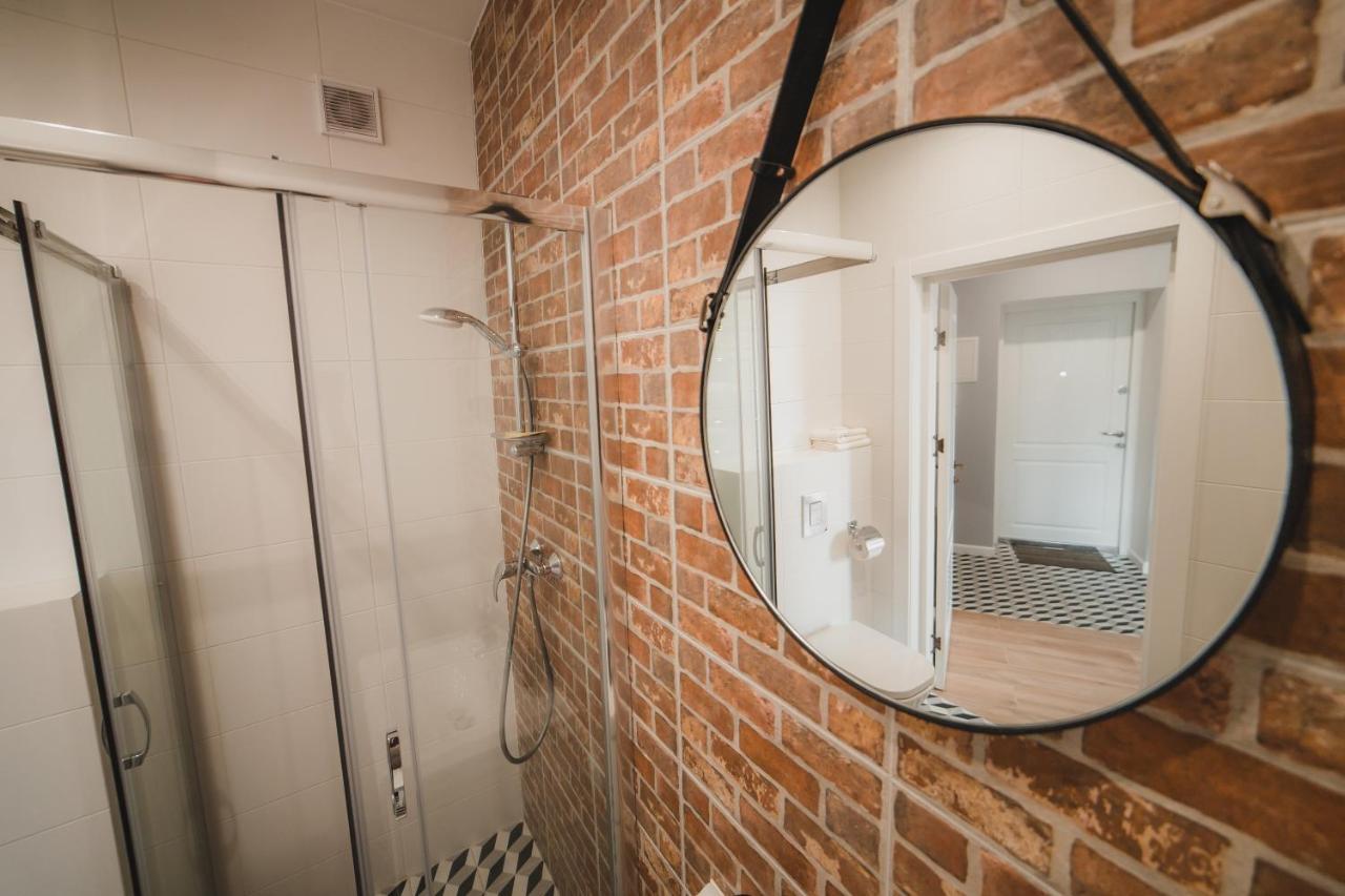 Kostjukowski Apartments Mudroho 12 V Lviv Eksteriør bilde