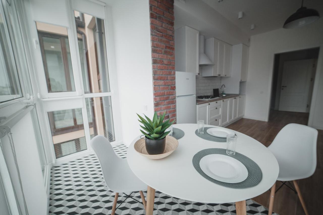 Kostjukowski Apartments Mudroho 12 V Lviv Eksteriør bilde